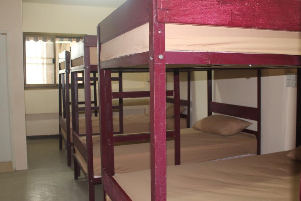 بانكوك Lee House Inn الغرفة الصورة